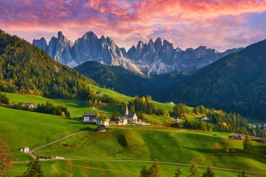 Santa Maddalena, Dolomites Sıradağları, Güney Tyrol, İtalya