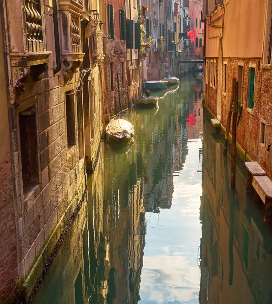 Θέα Στο Κανάλι Πρωί Ξημερώματα Βενετία Ιταλία — Φωτογραφία Αρχείου