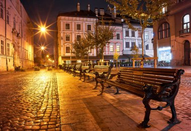 Gece eski Avrupa şehir görüntüsünü Vintage tarzı