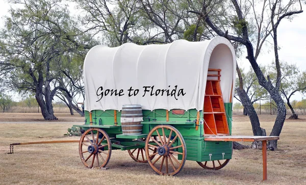 Stary Dziki Zachód Pokryty Wagen Poszedł Florydę — Zdjęcie stockowe