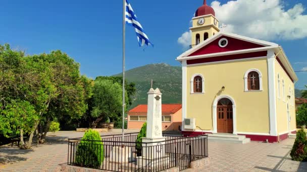 カラヴォミロス町の教会 ケファロニアギリシャ — ストック動画