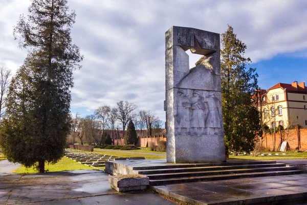 Цвинтар Пам Ятник Радянським Солдатам Зарі Польща — стокове фото