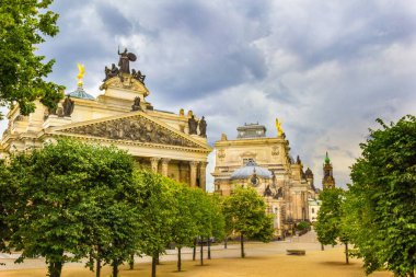 Dresden Almanya Sanat Üniversitesi