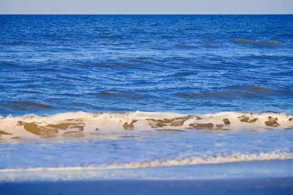 Atlantik Okyanusu dalgaları. Florida, ABD