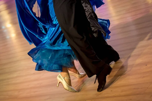 Пара Танцює Стандартний Танець Танцполі Стокове Фото