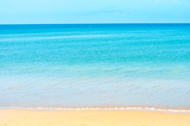 Yaz tatili deniz doğası geçmişi. Mavi deniz suyu ve kumsal