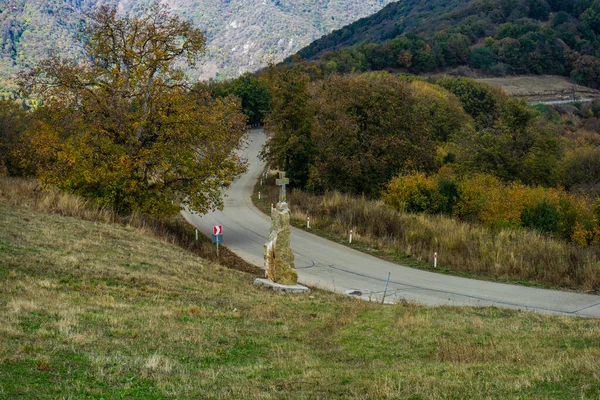 Landsbygd Georgiskt Landskap Med Väg Kaukasus Berg — Stockfoto
