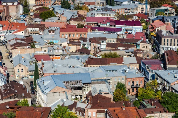 旧トビリシの屋根 ジョージアの首都の秋の景色 — ストック写真