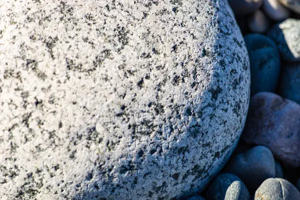黑海海岸上的海洋光滑的石头 — 图库照片