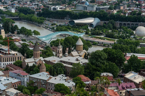 Widok Stare Tbilisi Głównych Atrakcji Kościołów Mostu Pokoju Wykonane Szkła — Zdjęcie stockowe