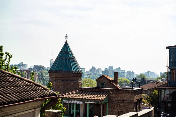 Widok Miasto Tbilisi Starego Miasta Niebieską Kopułą Katedry Surb Gevork — Zdjęcie stockowe