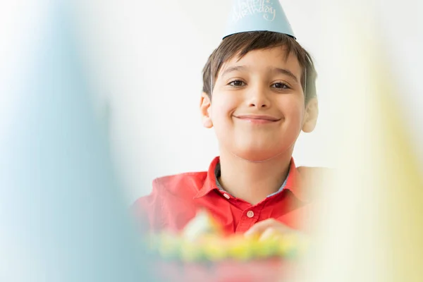 Születésnapi Torta Gyerekek Öröm Otthonában — Stock Fotó