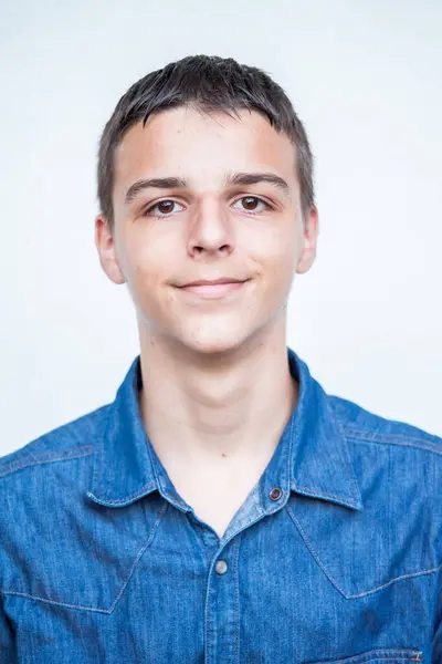 Portret Van Een Blanke Tiener Een Witte Achtergrond Hoge Kwaliteit Stockfoto