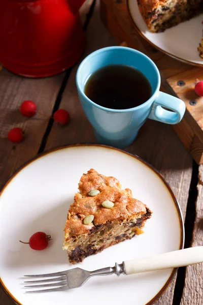 Грушевый Пирог Шоколадом Чашкой Чая Яркие Завтраки — стоковое фото