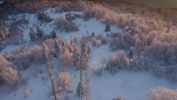 View Transmitter Cell Tower Winter Mountains Frosted Trees Illuminated Morning — 图库视频影像