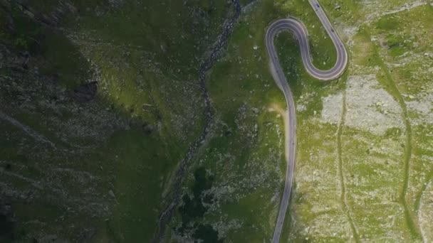 Uitzicht Bochten Van Beroemde Roemeense Bergweg Transfagaras — Stockvideo