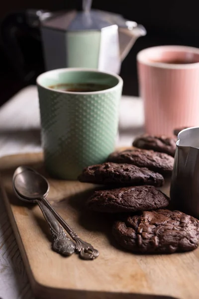 Chocolate Chip Cookies Brownies Moka Cups Coffee — Stock Photo, Image