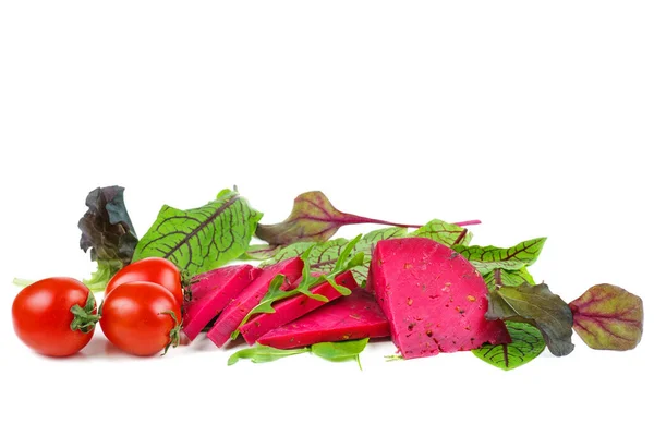 Stück Lila Käse Mit Basilikum Und Gemüse Auf Weißem Hintergrund — Stockfoto