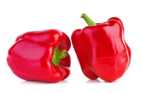 Zwei Rote Paprika Isoliert Auf Weißem Hintergrund — Stockfoto