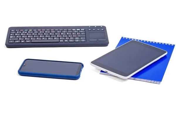Wireless Keyboard Mobile Phone Tablet Notepad Isolated White Background — Stock Photo, Image