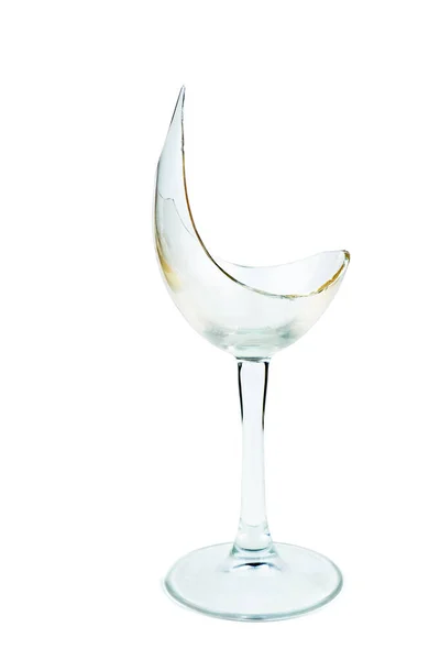白い背景に隔離されたシャッターされたワイングラス — ストック写真