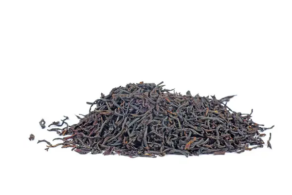 Pile Czarnej Herbaty Izolowane Białym Tle — Zdjęcie stockowe