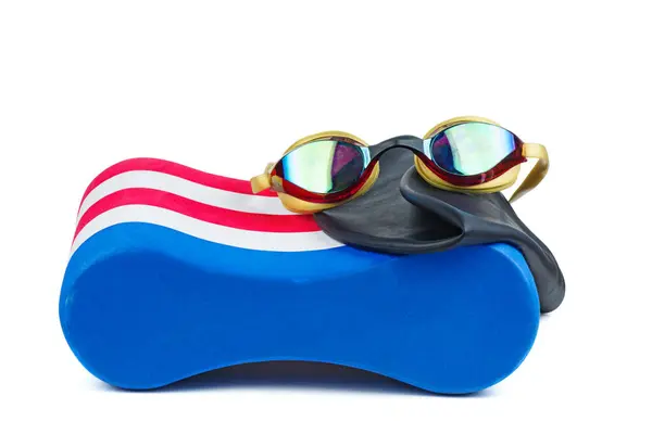 Schwimmausrüstung Boje Ziehen Brille Hut Zum Schwimmen Auf Weißem Hintergrund lizenzfreie Stockbilder