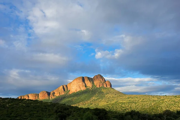 Landschappelijk Berglandschap Met Bewolkte Lucht Nationaal Park Marakele Zuid Afrika — Stockfoto