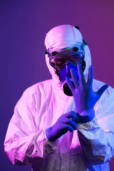 Coronavirus Covid Pandemic Doctor Scientist Wearing Protective Biological Suit Mask — Stock Photo, Image