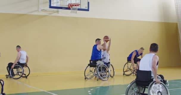 Wheelchair Basketball Game Players Compete Dribbling Ball Passing Shooting Scoring — стокове відео