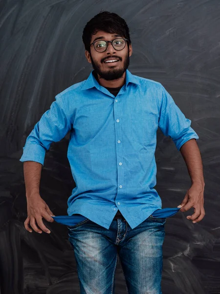 Foto Van Een Indiase Man Met Een Blauw Hemd Een — Stockfoto
