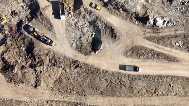 Las Excavadoras Minas Industriales Están Excavando Suelo Sitio Construcción Cargando — Vídeos de Stock