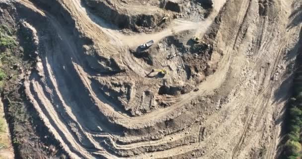 Las Excavadoras Minas Industriales Están Excavando Suelo Sitio Construcción Cargando — Vídeos de Stock