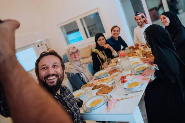 Eid Mubarak Muslim Family Having Iftar Dinner Taking Pictures Smartphone — 图库照片
