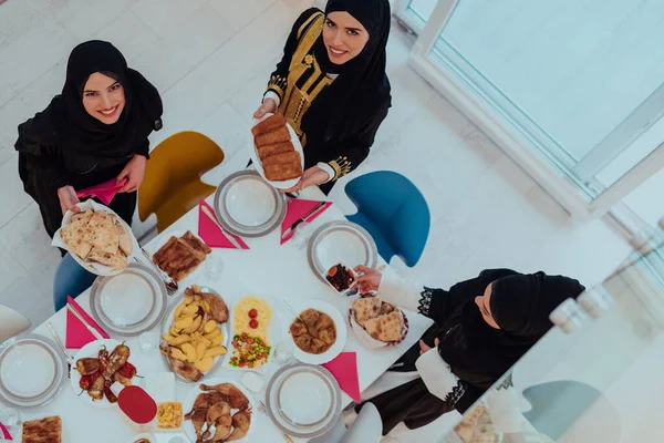 Top View Muslim Family Having Iftar Dinner Drinking Water Break — 스톡 사진
