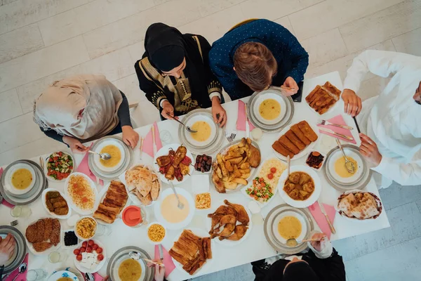 Top View Muslim Family Having Iftar Dinner Drinking Water Break — 图库照片
