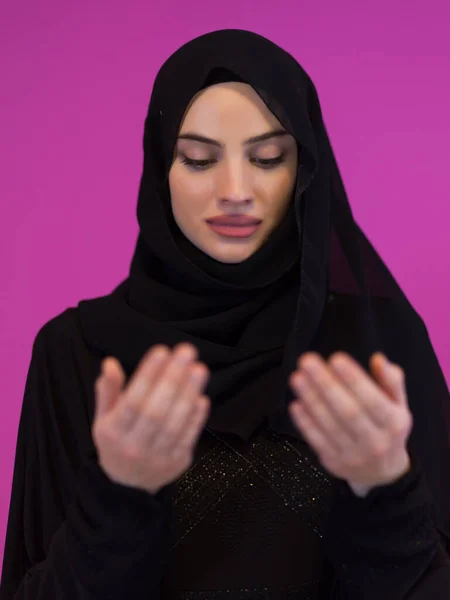 Muslim Woman Makes Traditional Prayer God Keeps Hands Praying Gesture — Stok fotoğraf
