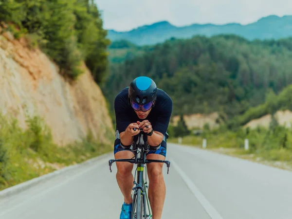 Full Length Portrait Active Triathlete Sportswear Protective Helmet Riding Bicycle — ストック写真