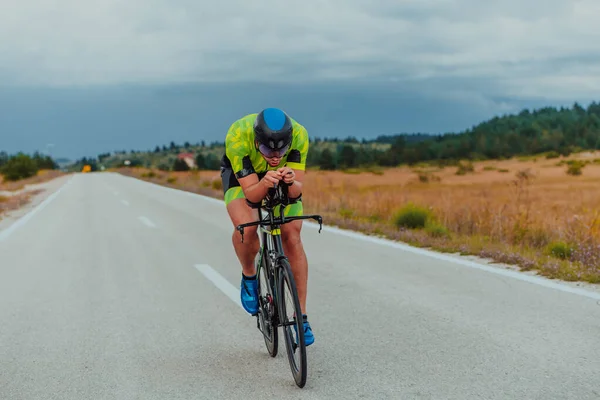 Full Length Portrait Active Triathlete Sportswear Protective Helmet Riding Bicycle —  Fotos de Stock