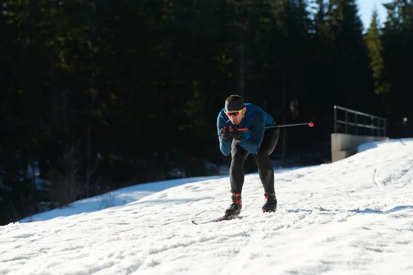 Nordic Skiing Cross Country Skiing Classic Technique Practiced Man Beautiful — Stockfoto