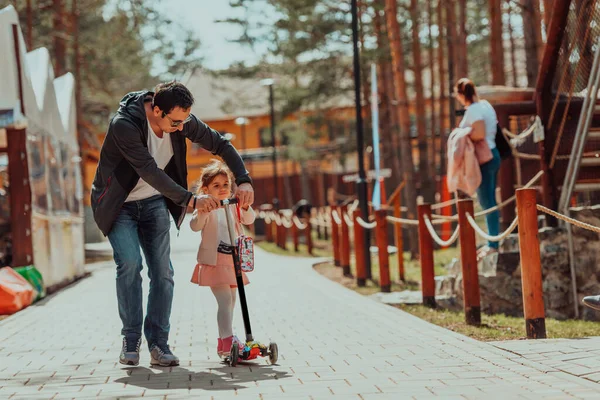 Family Time Park Father Have Fun His Daughter Park Playing — Stockfoto