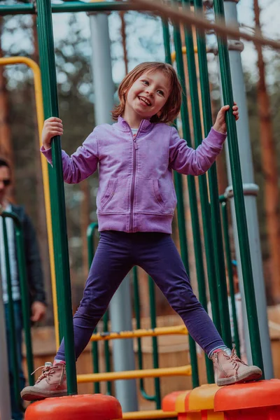 Little Girl Playing Park Concept Family Socializing Park Girl Swings — Φωτογραφία Αρχείου