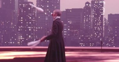 Metaverse siber uzay karakteri yapay zeka gerçeklik artırıcı pandomim ya da palyaço jonglörlüğü geceleri modern şehrin siluetinin arka planında. Yüksek kalite 4K görüntü