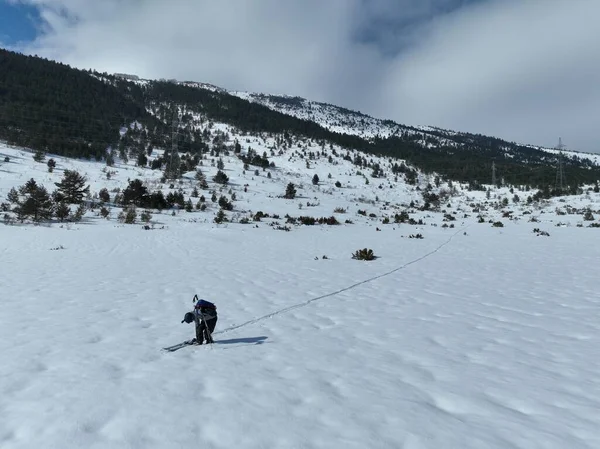 Cinematic Aerial Downhill Freeride Esqui Neve Profunda Fresca Com Incrível — Fotografia de Stock