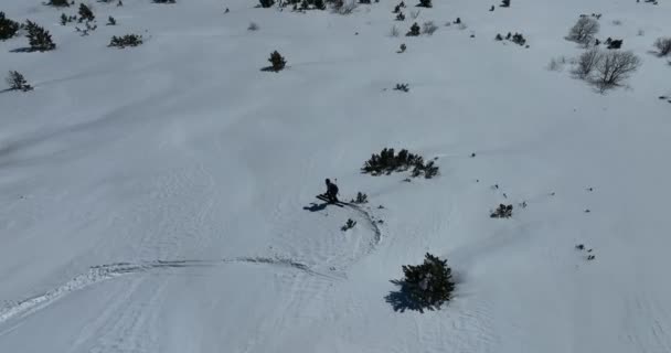 Cinématique Ski Alpin Freeride Aérien Dans Neige Fraîche Profonde Avec — Video