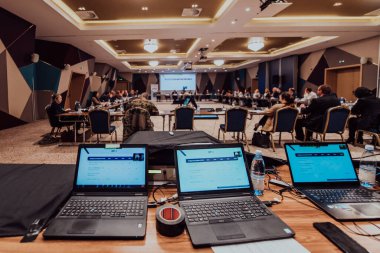 İş konferansında canlı internet yayını. Yüksek kalite fotoğraf