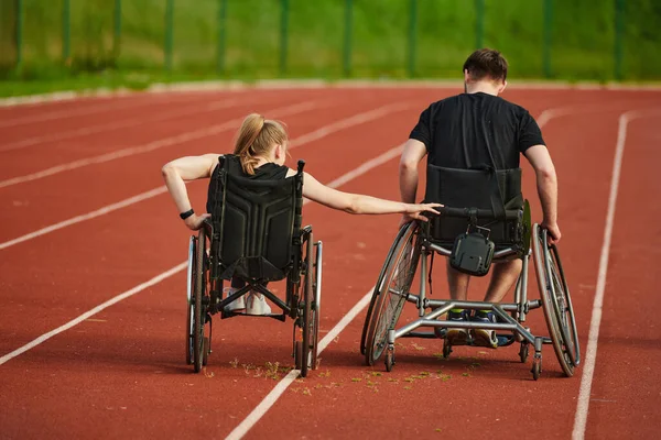 Een Inspirerend Koppel Met Een Handicap Tonen Hun Ongelooflijke Vastberadenheid — Stockfoto