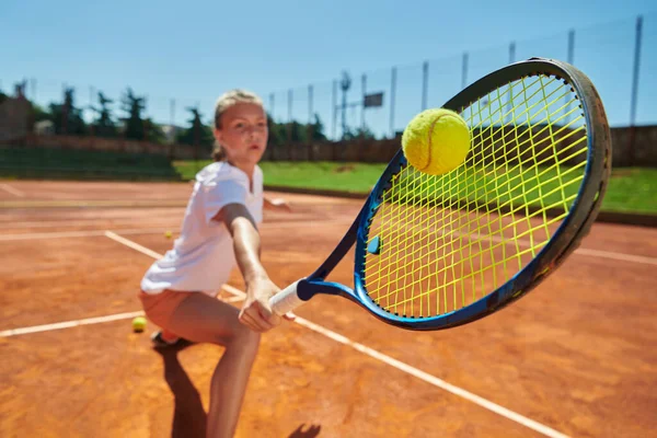 Close Photo Young Girl Showing Professional Tennis Skills Competitive Match — Stock Photo, Image