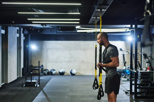 Muscular Man Gym Preparing His Workout Exudes Determination Focus Gets — Stock Photo, Image