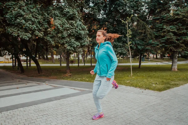 Women Sports Clothes Running Modern Urban Environment Concept Sporty Healthy — ストック写真